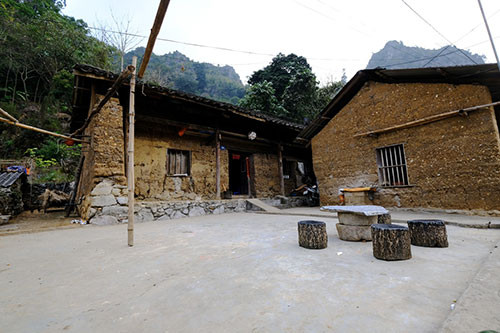 Một góc căn nhà người Mông trên Cao nguyên đá