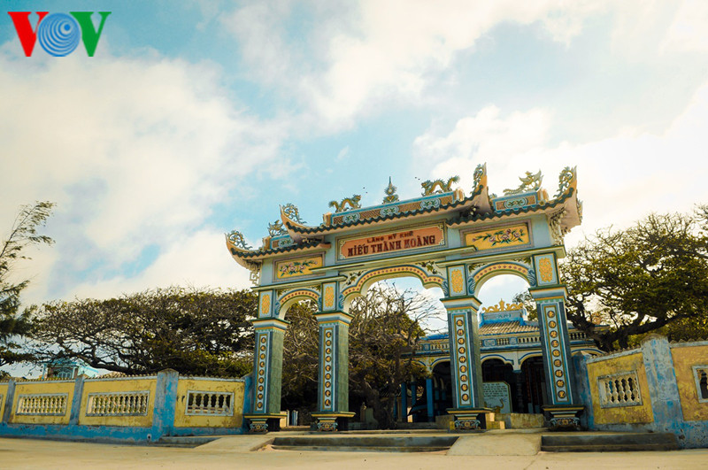 Miếu Thành Hoàng một địa điểm văn hóa tâm linh của ngư dân Phú Quý được trùng tu, giữ gìn.