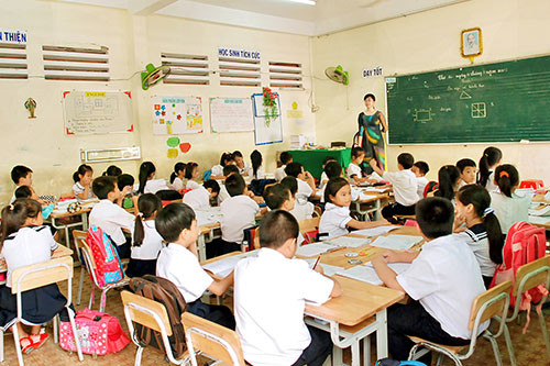 Hiệu quả bước đầu thực hiện mô hình Trường học mới Việt Nam viết tắt VNEN  tại trường điểm của tỉnh  Biển  Biên giới biển Bến Tre