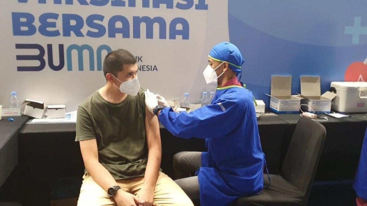 Indonesia tăng tốc tiêm chủng vaccine Covid-19 (Ảnh : VOV Jakarta)