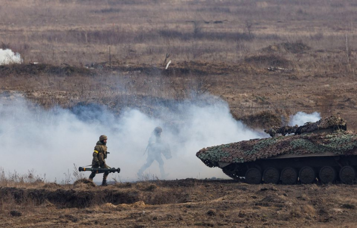 Xe chiến đấu bộ binh trong cuộc tập trận của Ukraine. Ảnh: Reuters