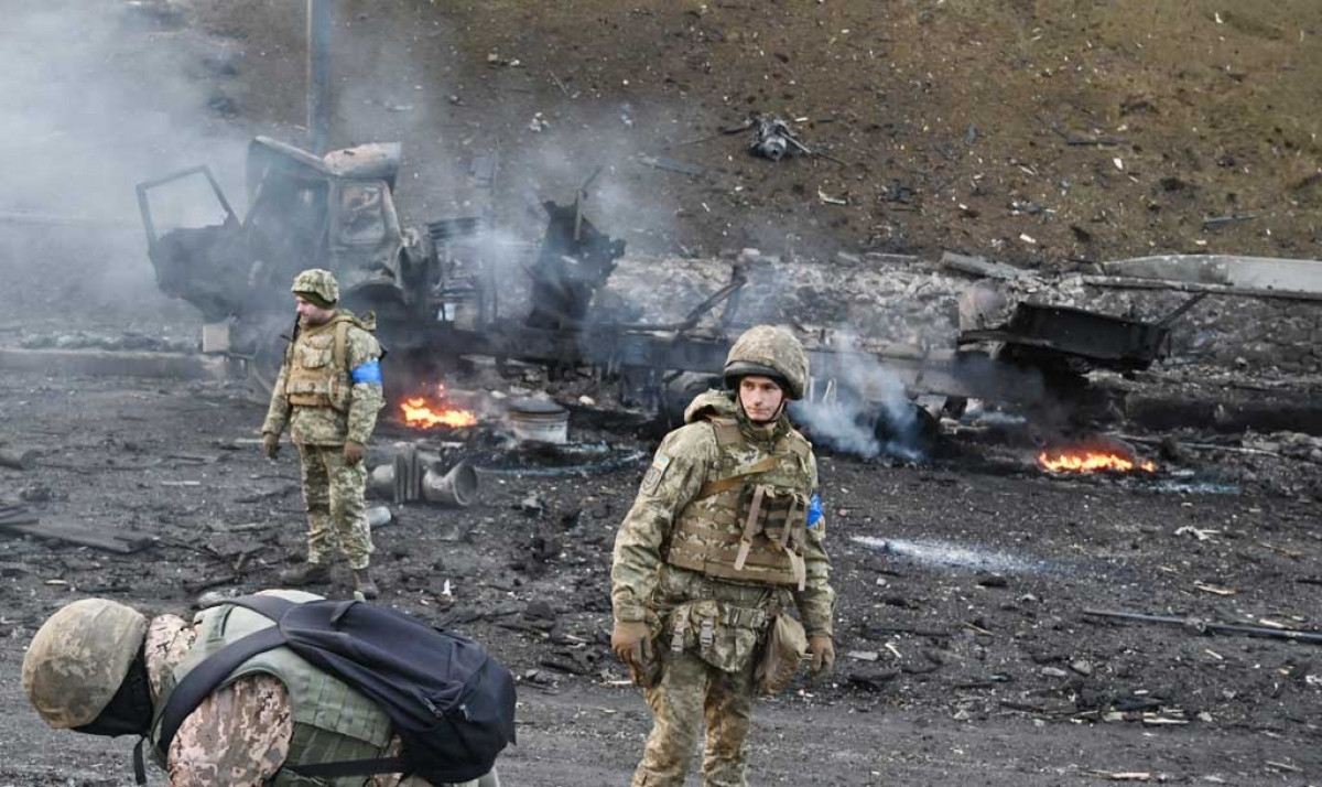 Binh sĩ Ukraine tại khu vực giao tranh với Nga ở thủ đô Kiev vào ngày 26/2. Ảnh: AFP