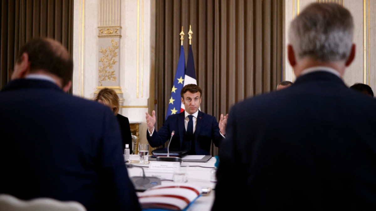Chính quyền Pháp thảo luận về tình hình Ukraine ngày 28/2. (Ảnh: Politico)
