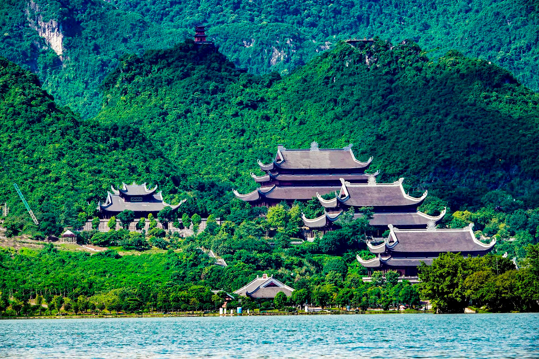 Mục sở thị ngôi chùa lớn nhất Việt Nam