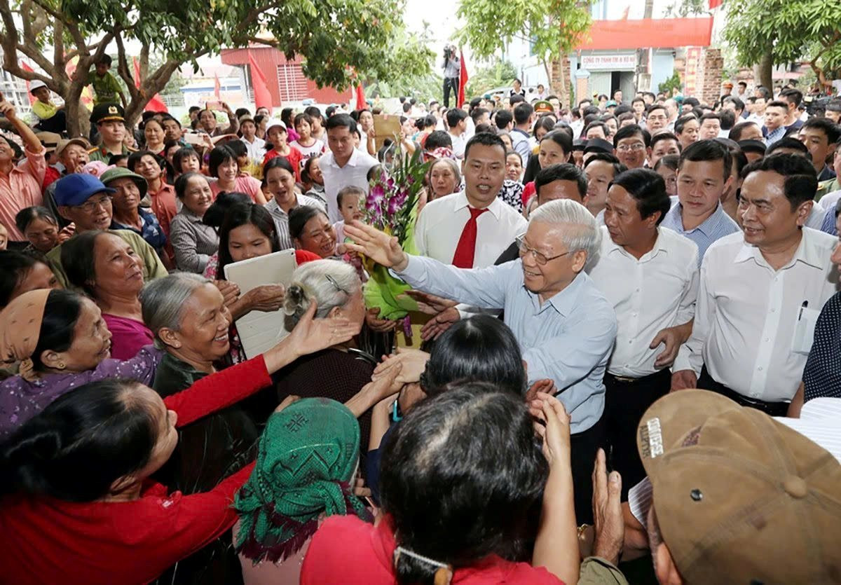 Khi lòng dân lay động