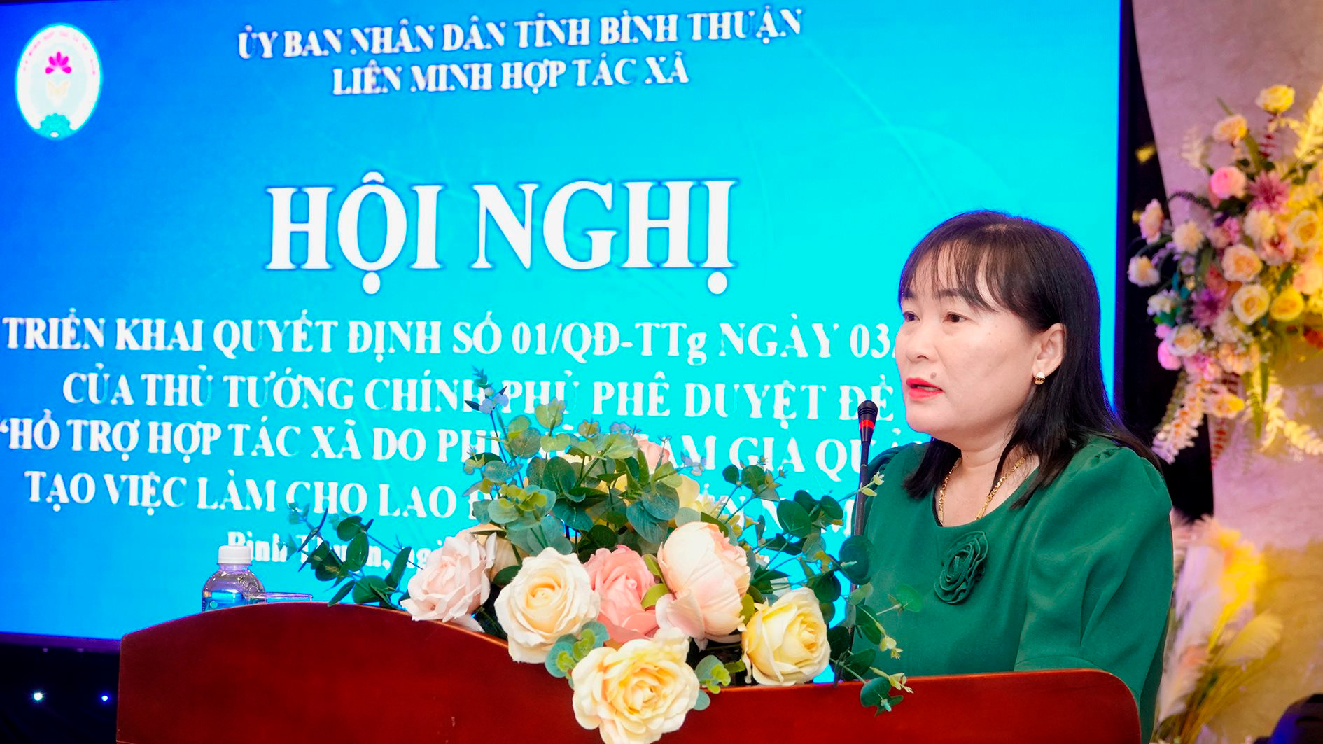 ba-nguyen-thi-thu-thao-chu-tich-lien-minh-hop-tac-xa-tinh-binh-thuan-phat-bieu-khai-mac-hoi-nghi-anh-n.-lan-2-.jpg