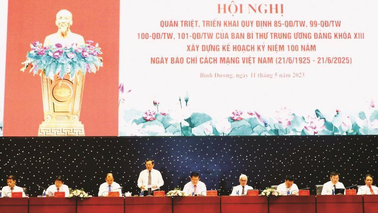 hoi-nghi.jpg