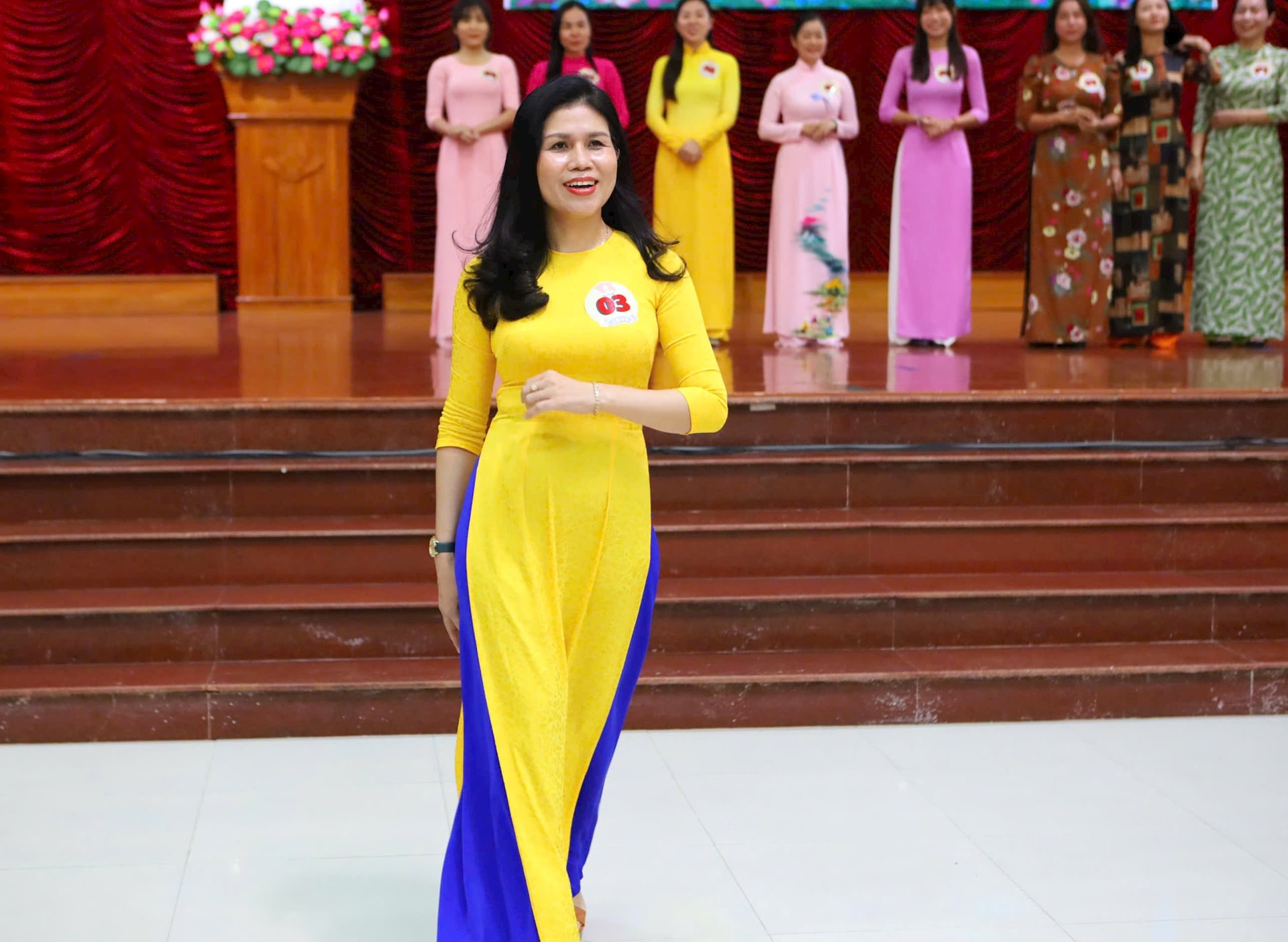 duyen-dang-ao-dai.jpg