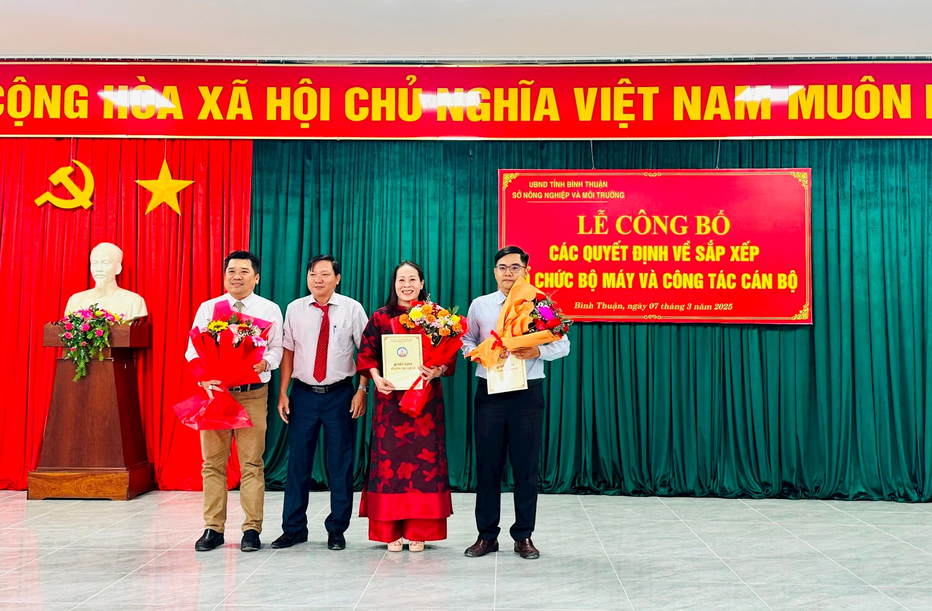 01b14c7d6563d43d8d72.jpg