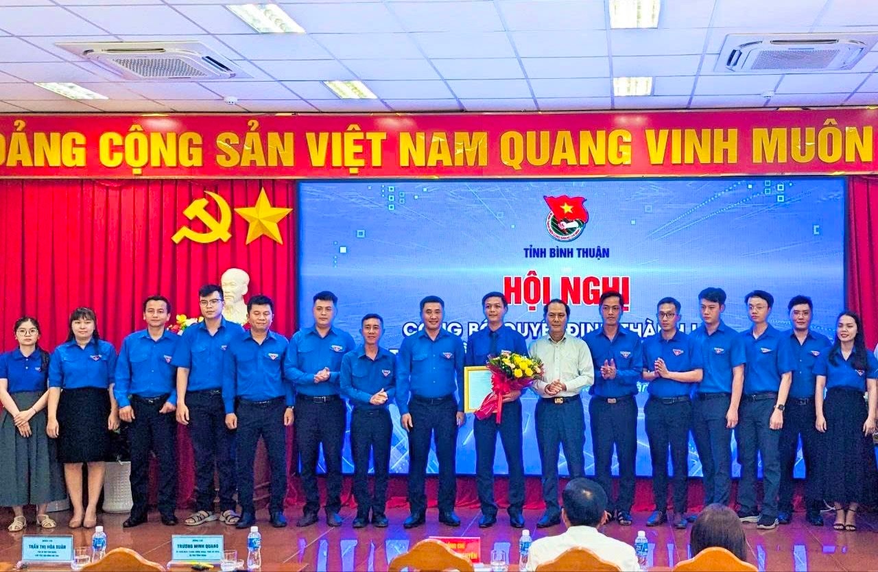 Thành lập Đoàn TNCS Hồ Chí Minh UBND tỉnh