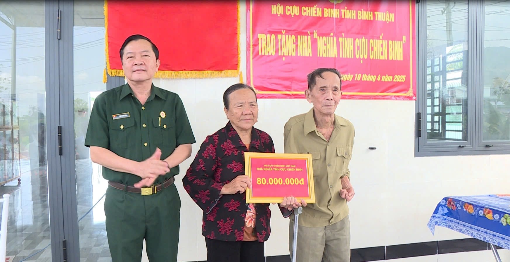 trao-nha-ccb-ham-thuan-nam-2.jpg