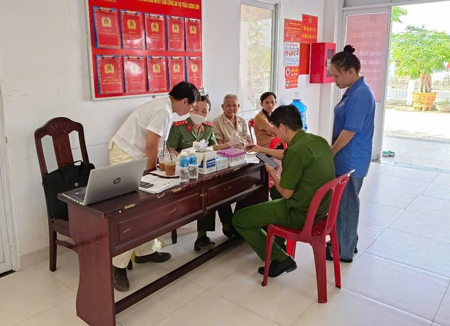 Tổ chức thu nhận mẫu ADN cho thân nhân liệt sĩ chưa xác định được thông tin