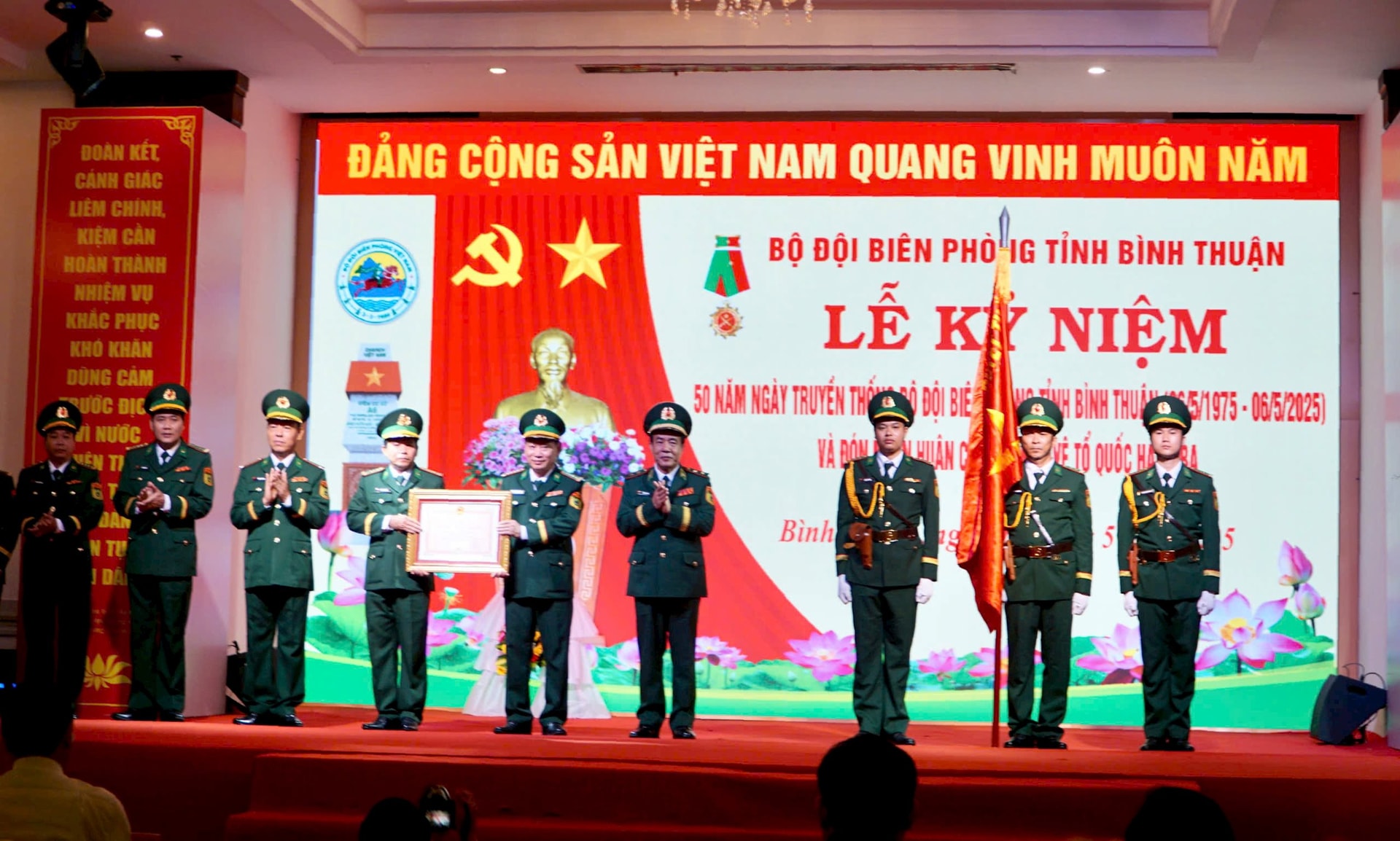 z6574473908054_7d9619dcd3c77abbec0e5b7b7eba5add.jpg