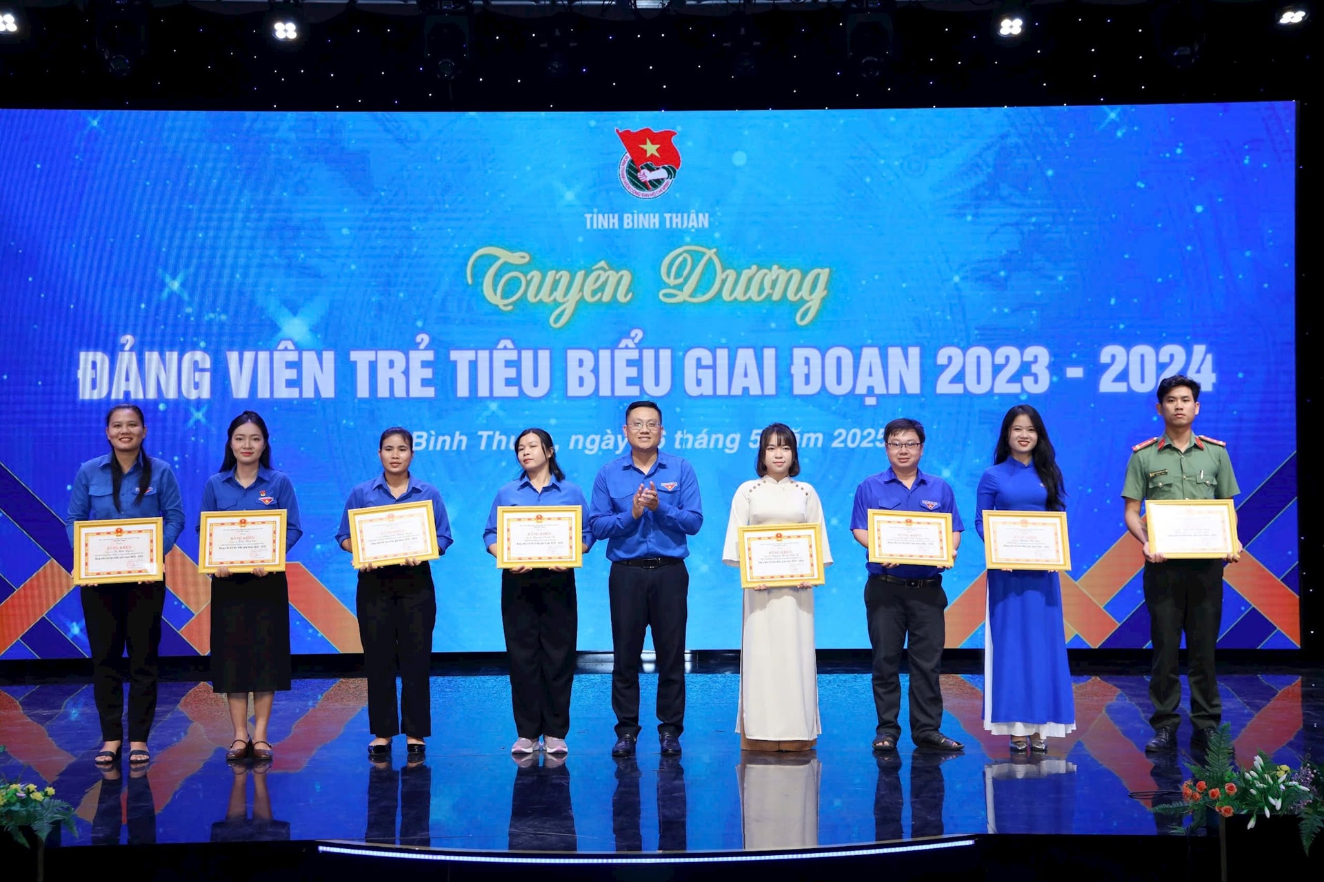 tuyen-duong-tn-lam-theo-bac-3.jpg