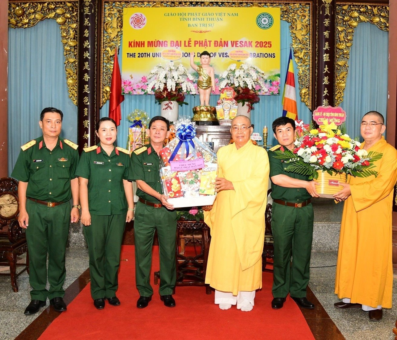 tham-chuc-mung.jpg