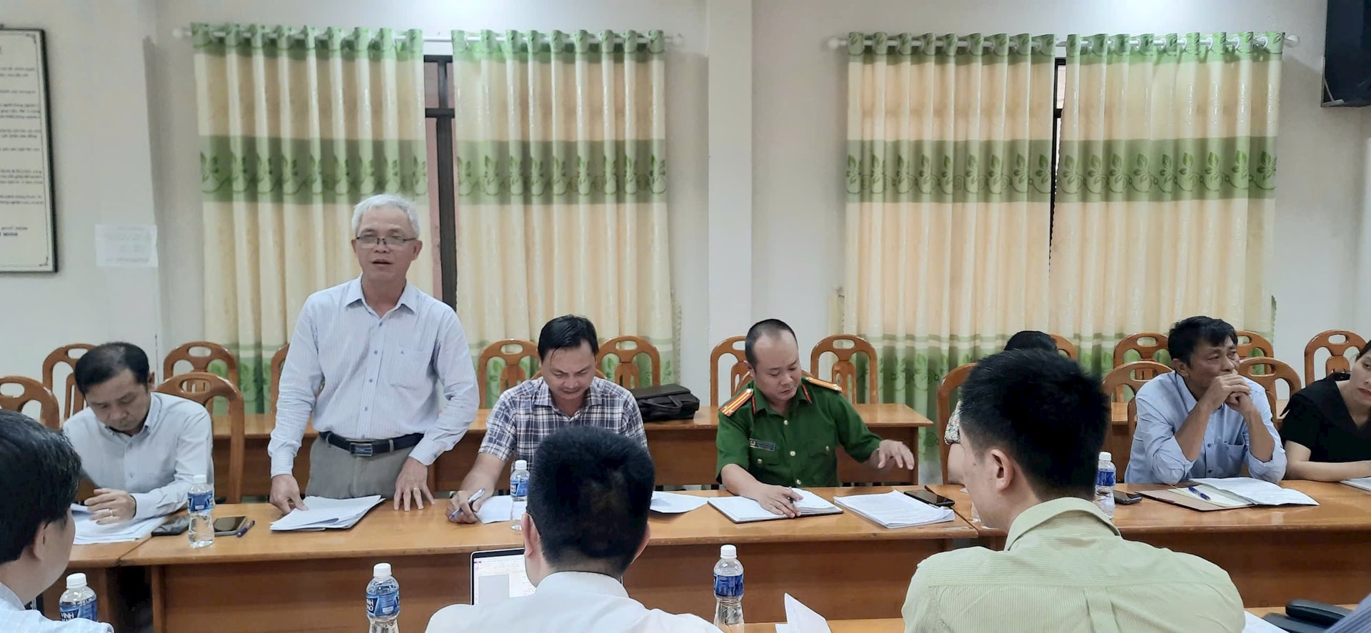 cuc-truong-1.jpg