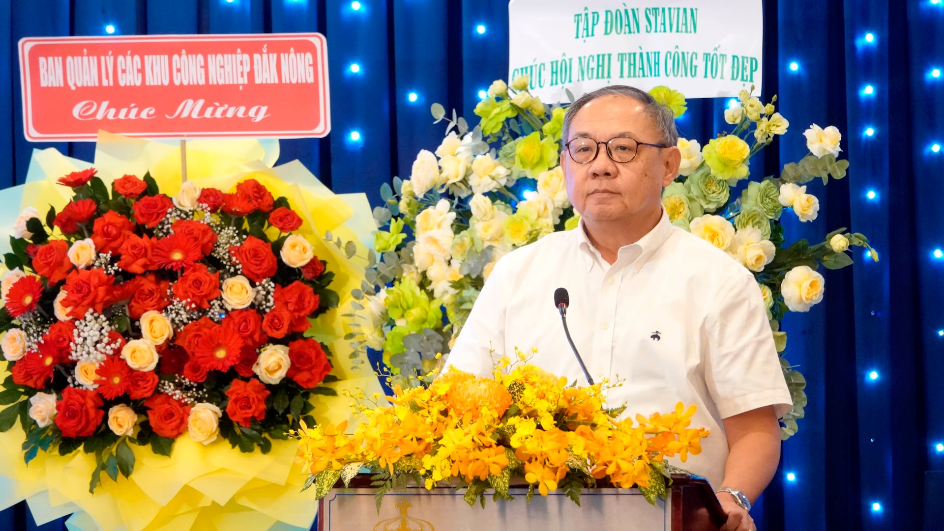 dai-bieu-tham-gia-thao-luan-1-.jpg