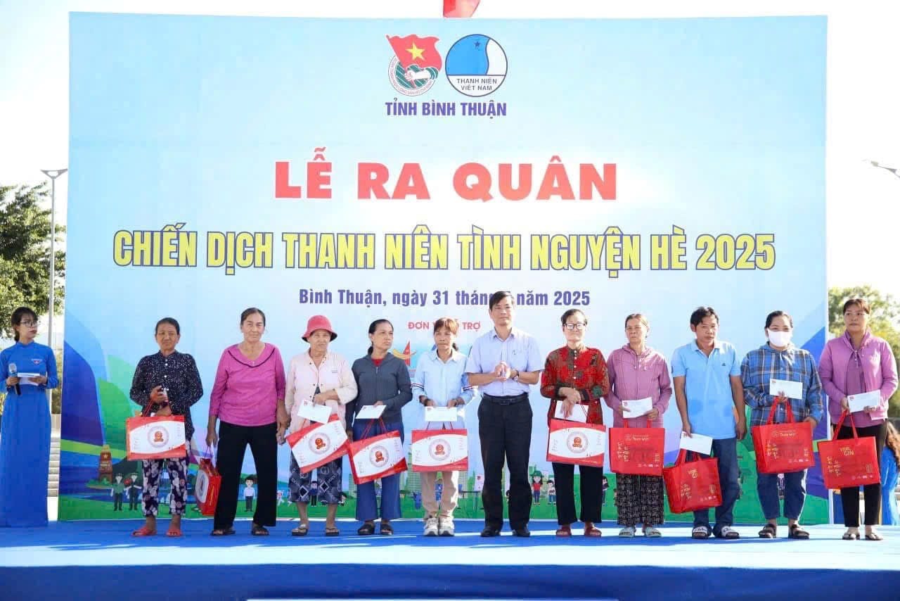 ra-quan-cd-he-14.jpg