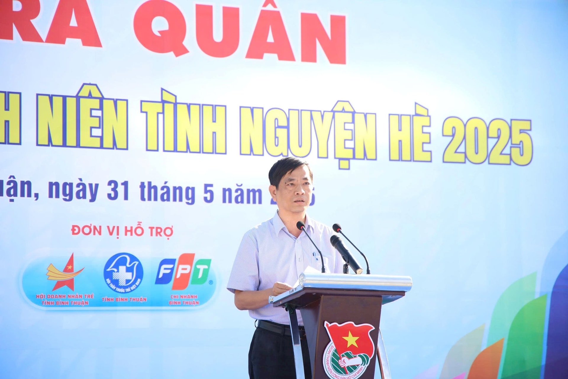 ra-quan-cd-he-8.jpg
