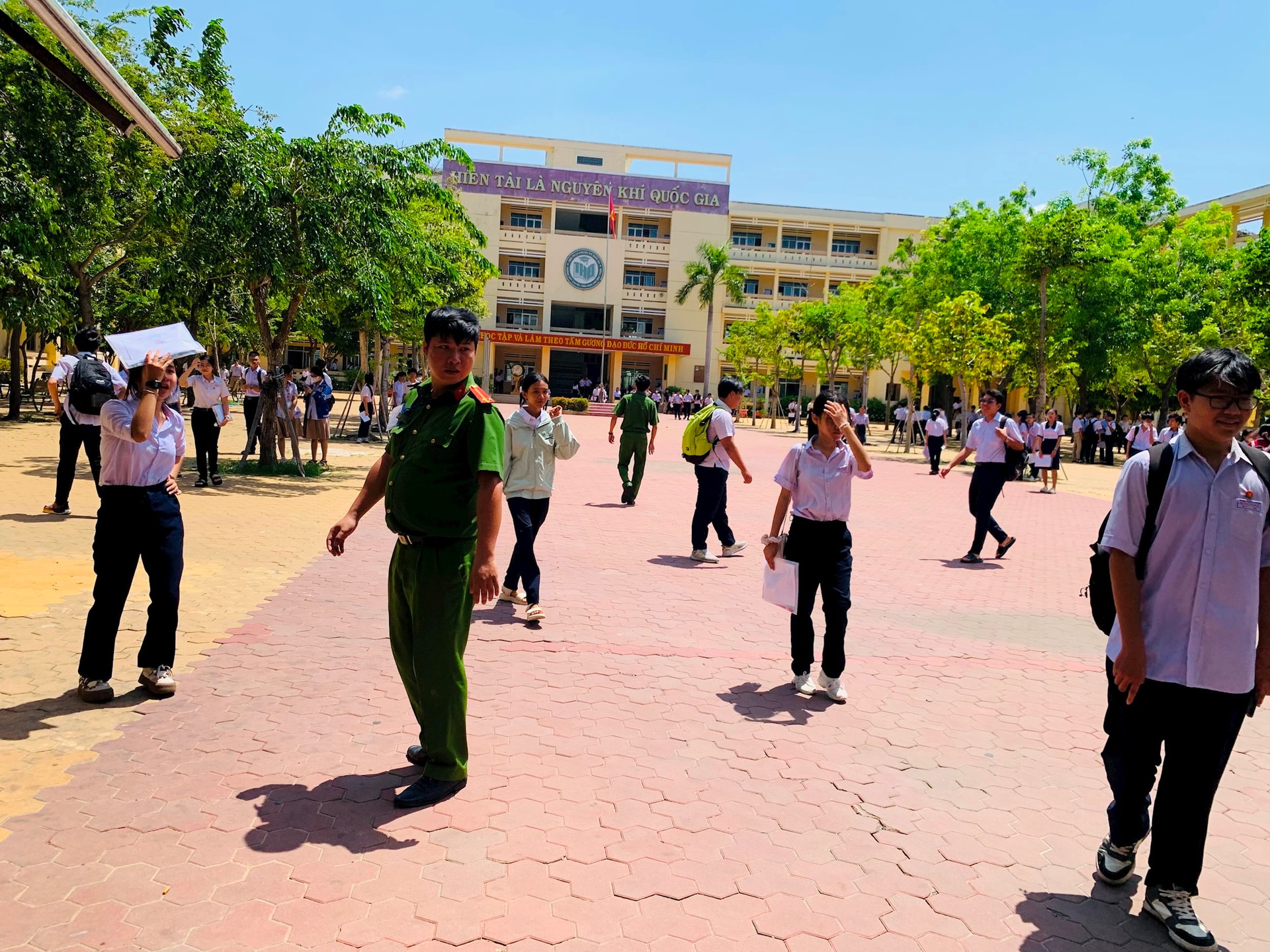 d0660ec5-c868-4e04-b1a7-a5caf3a3d2f1.jpeg