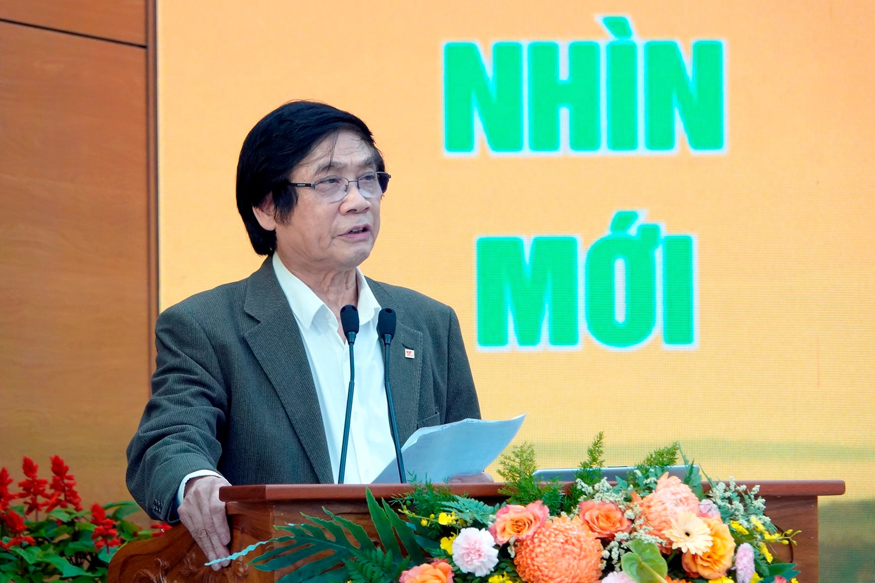 kts.-tran-ngoc-chinh-chu-tich-hoi-quy-hoach-phat-trien-do-thi-viet-nam-nguyen-thu-truong-bo-xay-dung(1).jpg