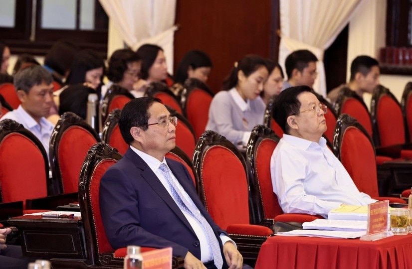 146d6102205t3019l10-tap-huan-hoat-dong-c.jpg