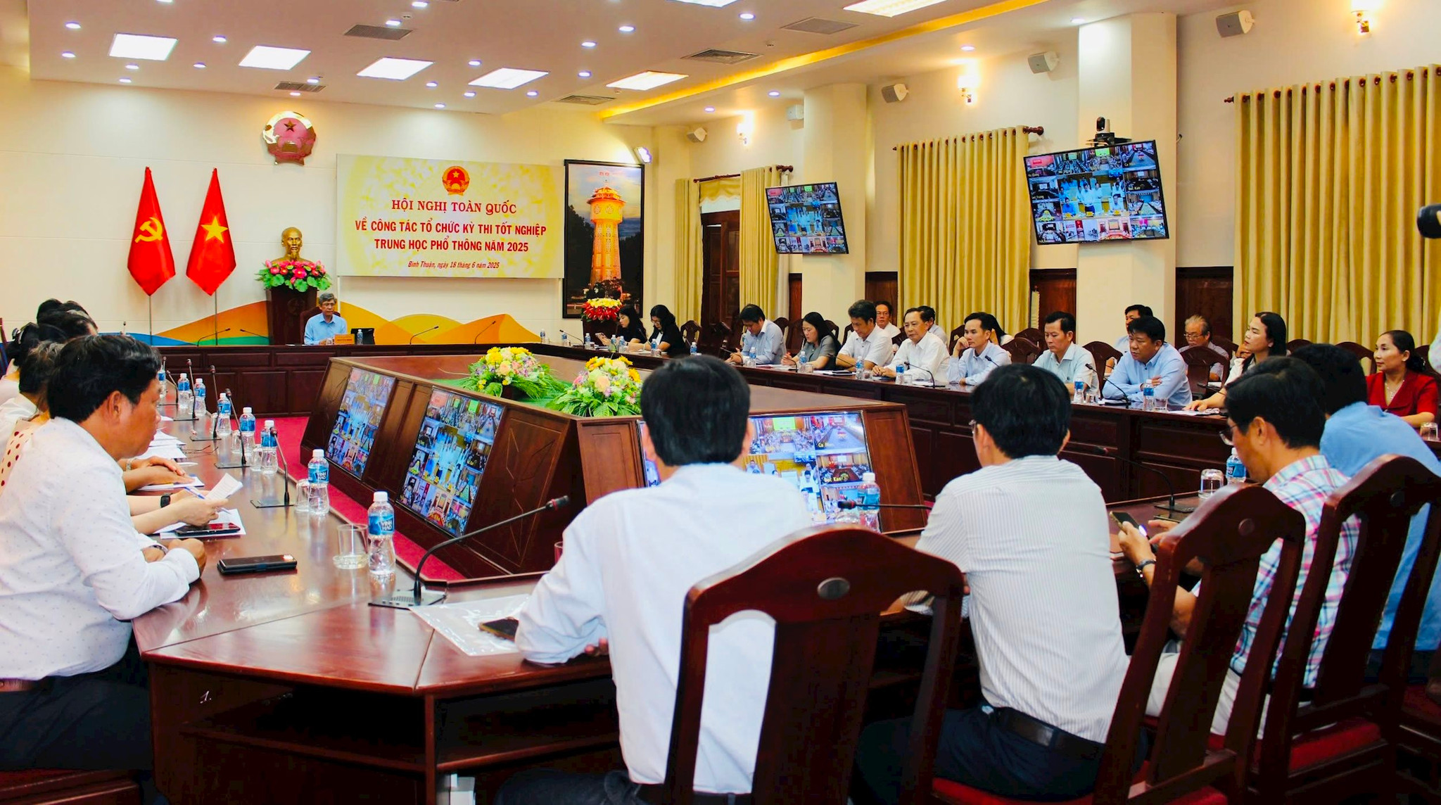 
Tổ chức Kỳ thi tốt nghiệp THPT năm 2025 an toàn, nghiêm túc, công bằng, khách quan