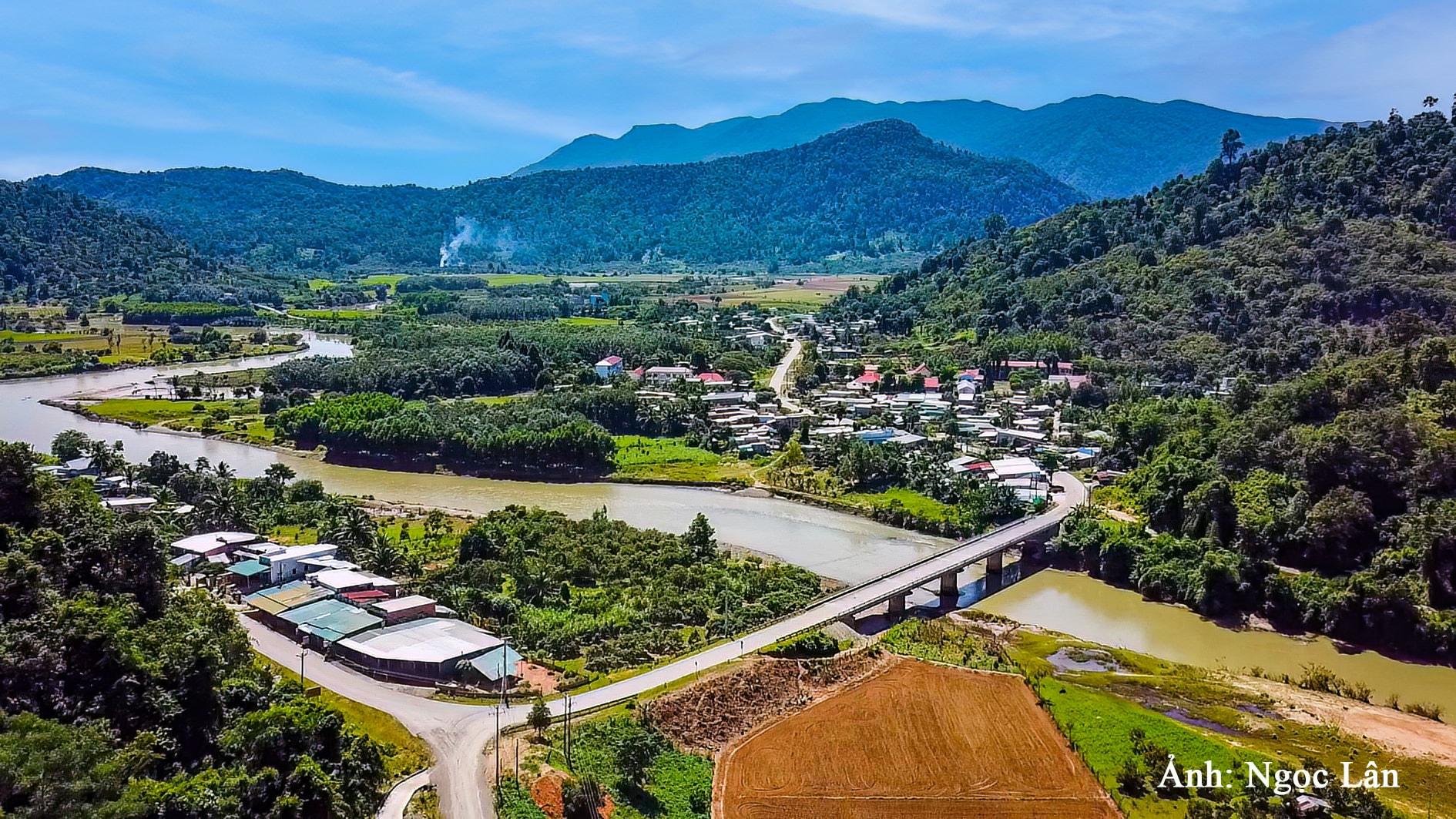 san-xuat-nong-nghiep-ven-song-la-nga-tanh-linh-anh-n.-lan-.jpg