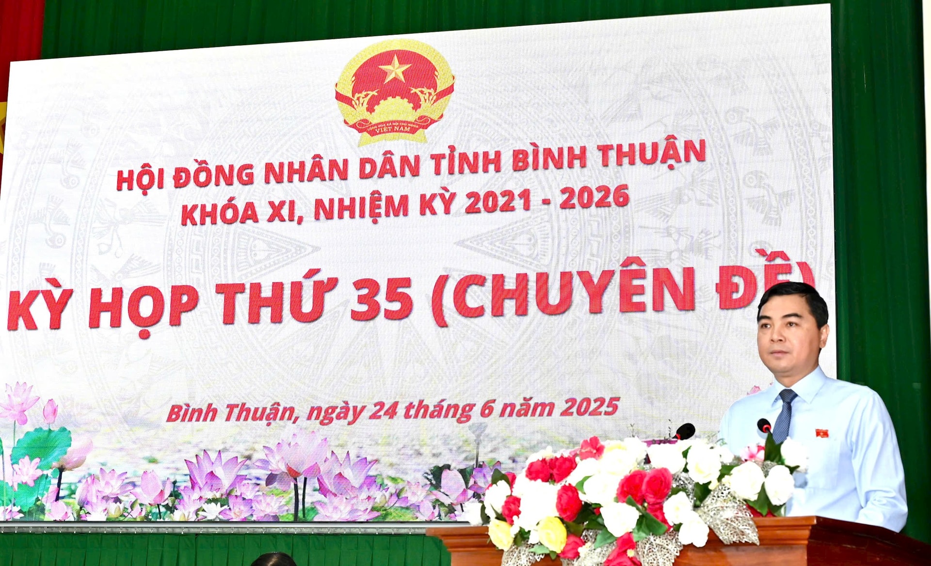 0627e80ad43763693a26.jpg