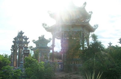 Co Thach pagoda