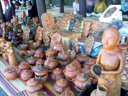 Binh Duc Pottery village