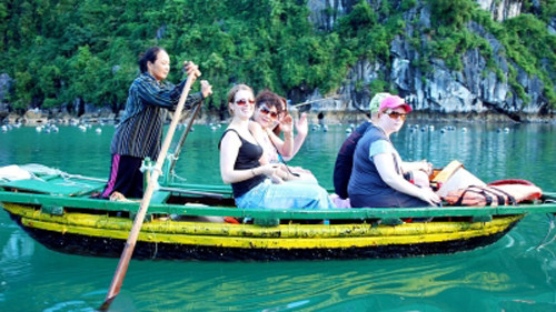 Conference suggests solutions to recover Vietnam’s tourism growth
