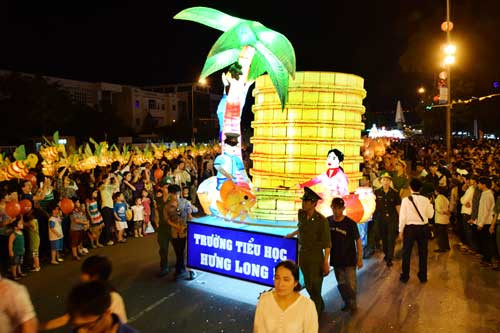 Vietnam’s greatest lantern parade in celebration of full-moon festival to take place in Phan Thiet