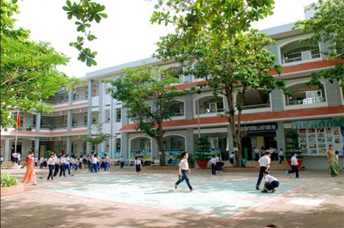 Binh Thuan to pump nearly VND 300 billion into national-standard school construction