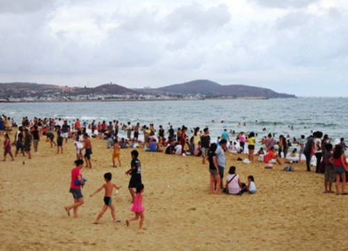 Binh Thuan received over 32,000 holiday-goers on Hung Kings’ festival