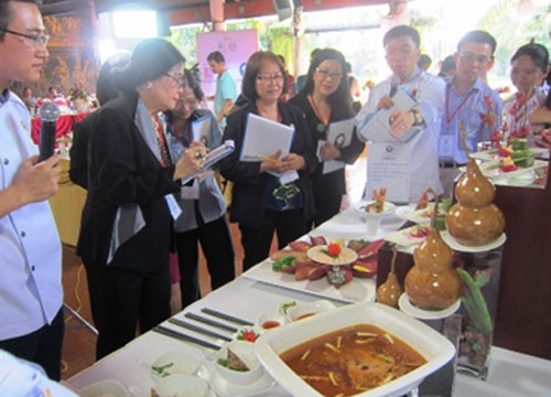 Sea Links 
and Dessole Sea Lion Beach Mui Ne resorts won the second places at the 
qualifying round of 2016 Golden Spoon Contest  