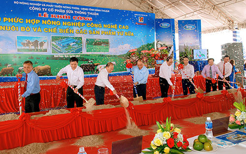 Thong Thuan Milk JSC to kick off hi-tech agricultural complex of cow farm and dairy in Song Binh