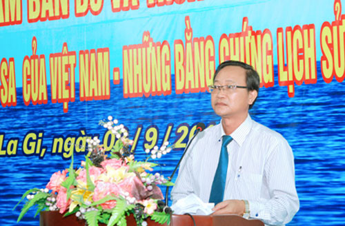 Exhibition “Hoang Sa, Truong Sa belong to Vietnam-historical and legal evidence” opened in La Gi Town