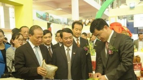 Deals worth US$258 million signed at Vietnam-China trade fair