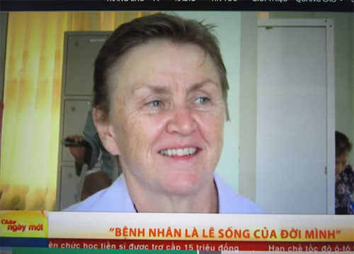 American physical therapist volunteers to save lives in Viet NamMany people call her, with affection, the ‘strange’ American woman as she sold her house in the US to move to Việt Nam 10 years ago to help ill Vietnamese people.