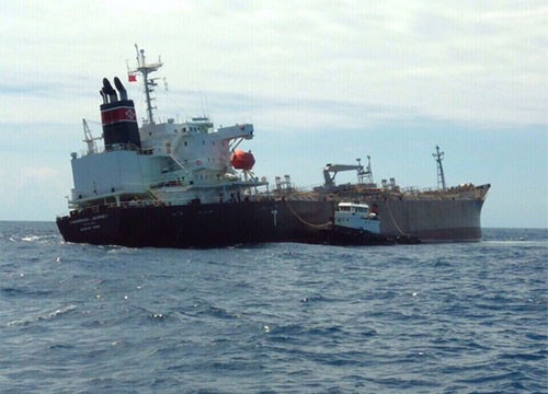 Stranded foreign vessel successfully rescued