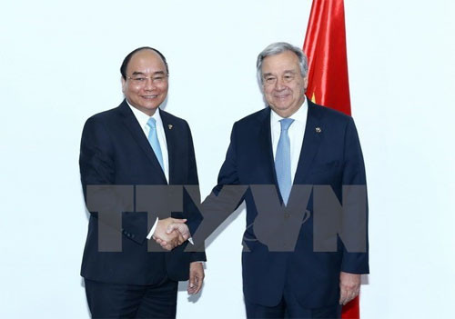 Prime Minister meet UN, EC leaders in Manila