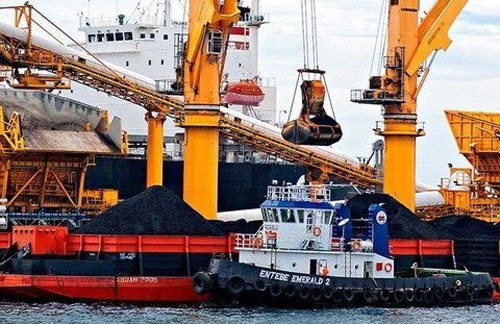 Indonesia’s PT. Intra Asia Corpora has signed a memorandum of understanding (MoU) with Vietnam’s Hong Phat Coal and Resources Company to build a coal port in Southern Vietnam.