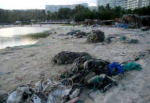 Cần thành lập hợp tác xã thu gom rác ven biển