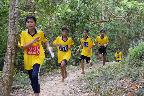 “Kings  and Queens climbing Ta Cu mountain” in 2017