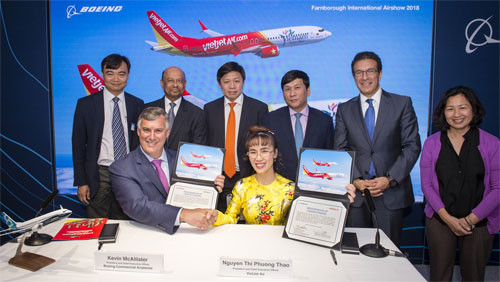 Vietjet buys 100 new Boeing aircraft