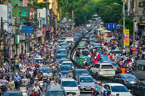 WB to help Vietnam in public transport development, drainage planning
