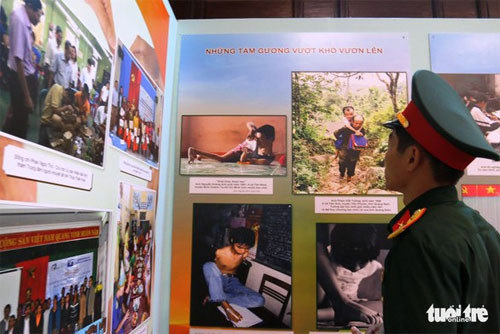 Exhibition highlights AO impacts on environment, human health