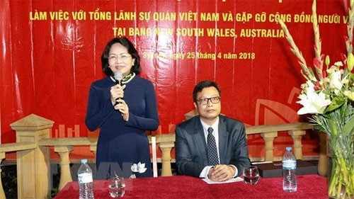 Vice President meets Vietnamese expats in 				Australia