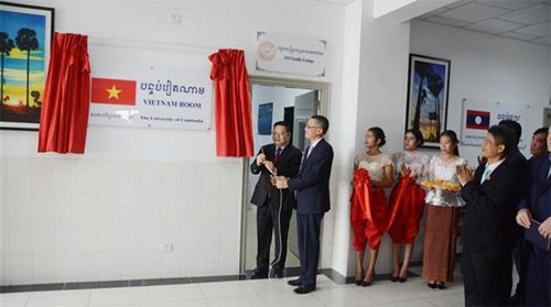Vietnam Room at University of Cambodia inaugurated